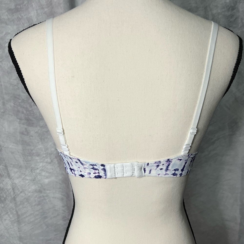 Junior’s SO Smooth Plunge Push-Up Tie-Dye Bra - Purple and White - 34A - Picture 5 of 11